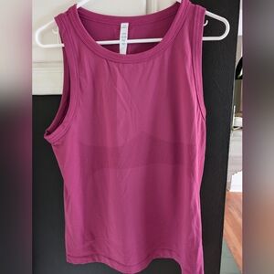 SHEFIT magenta workout tank size 2L/3L